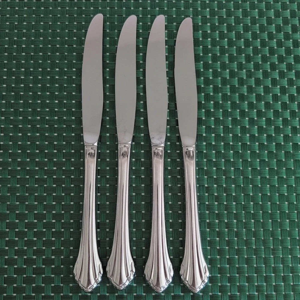 Oneida CLARETTE Dinner Knives Set Lot of 4 Community Betty Crocker Stainless USA